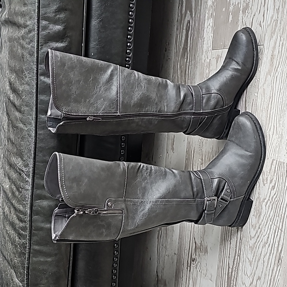 GUESS Gray tall (to knee) riding boots. Size 7